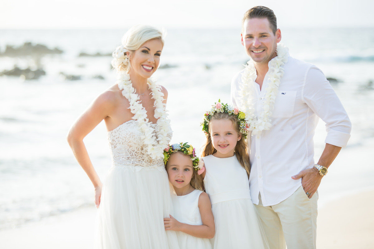 Maui vow renewal with kids
