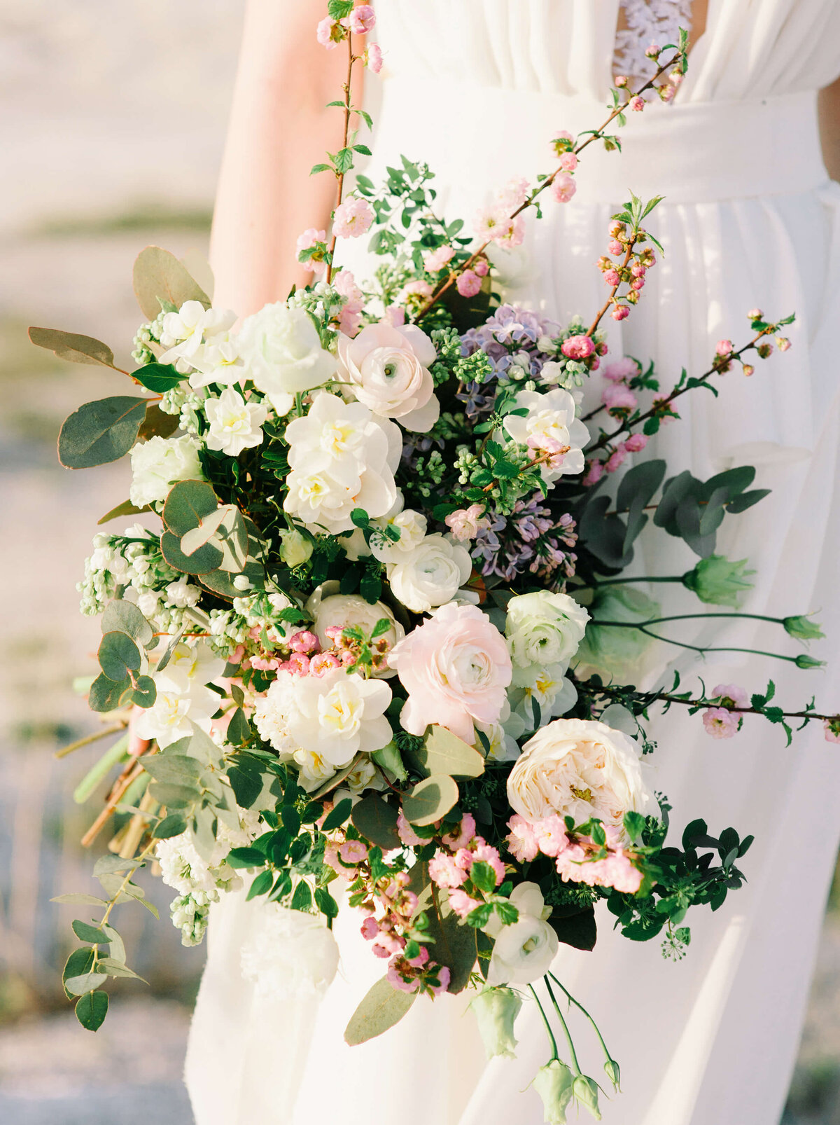 Victoria Engelen Flowers - Luxury Wedding Florals Francebouquet44