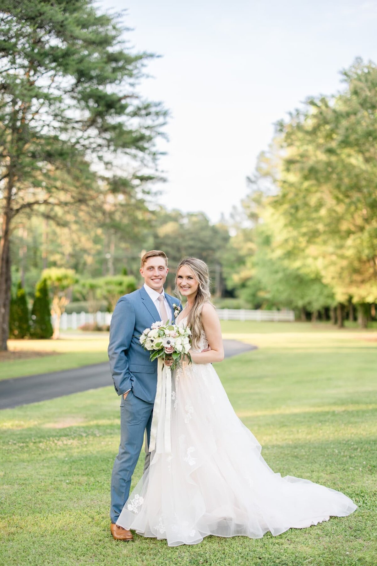 katie_and_alec_wedding_photography_wedding_videography_birmingham_alabama_husband_and_wife_team_photo_video_weddings_engagement_engagements_light_airy_focused_on_marriage_samantha_connor_sonnet_house_116