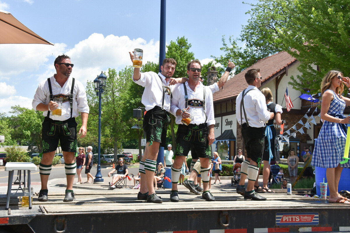 Bavarian-Parade-Frankenmuth-Michigan-32