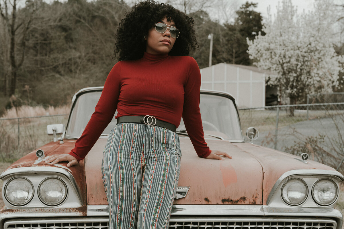 BLACK OWNED BRAND PHOTO SESSION 70S INSPIRED