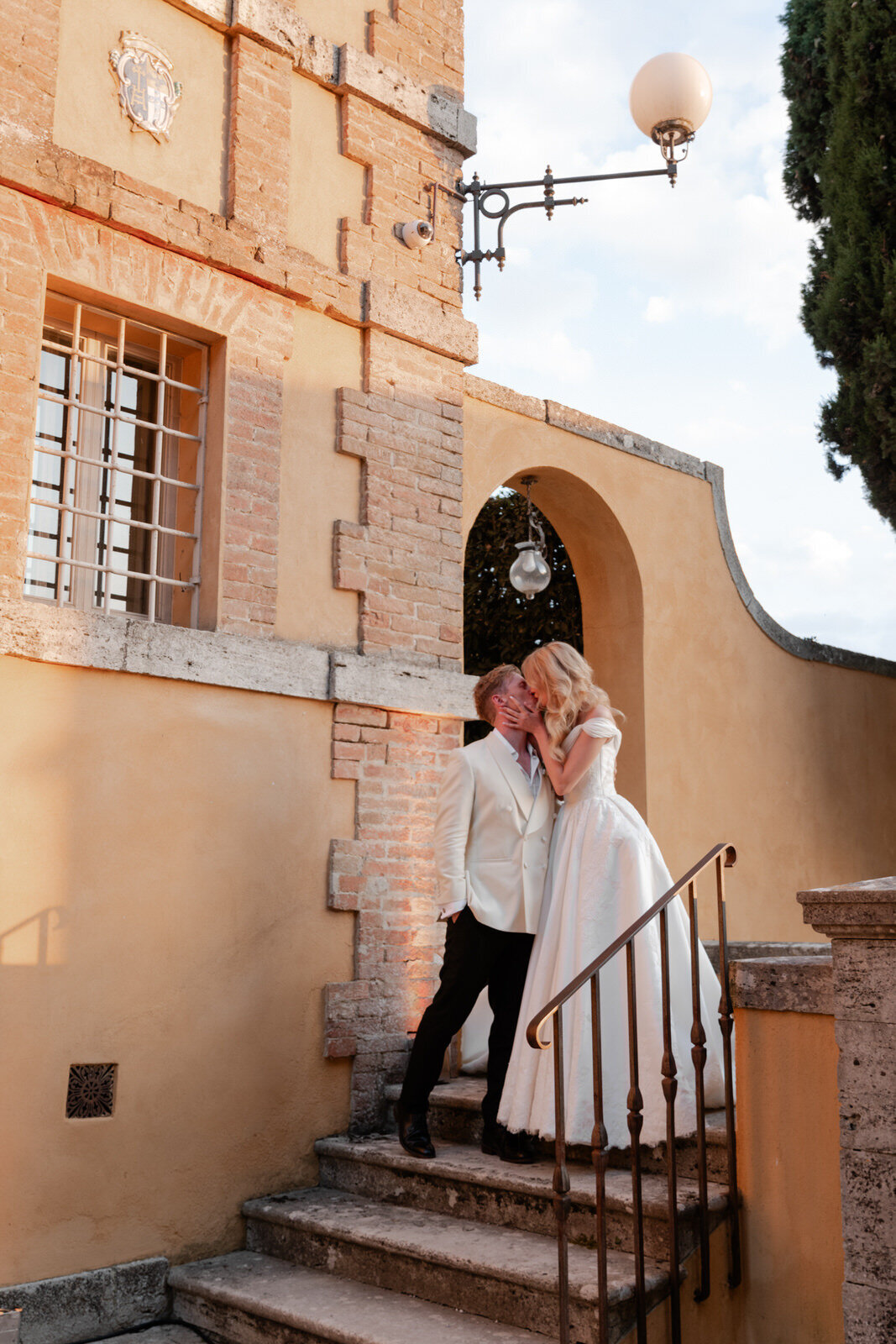 Flora_And_Grace_La_Foce_Tuscany_Editorial_Wedding_Photographer (1387 von 2441)