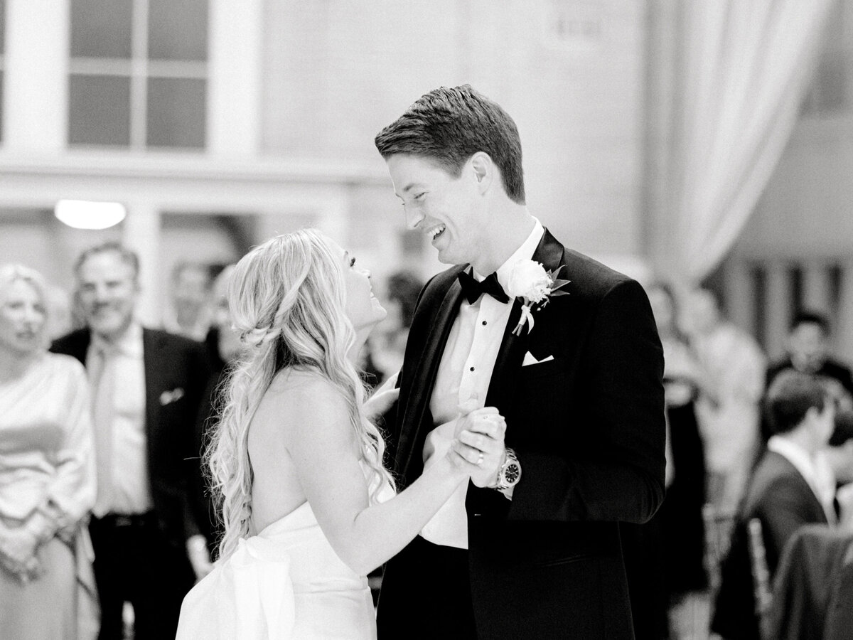 Madison & Michael's Wedding at Union Station | Dallas Wedding Photographer | Sami Kathryn Photography-199