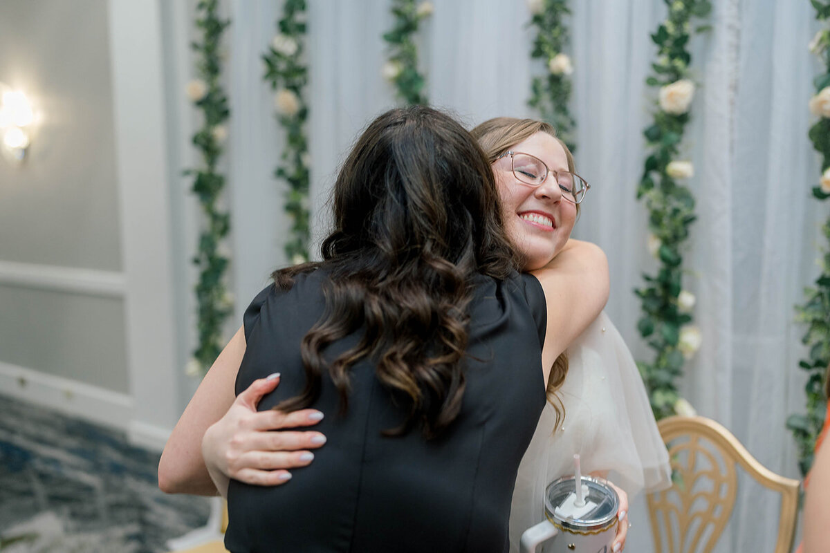 Eliana-Melmed-Photography-Chicago-LosAngeles-Jewish-WeddingPhotography-KabbalatPanim-00038