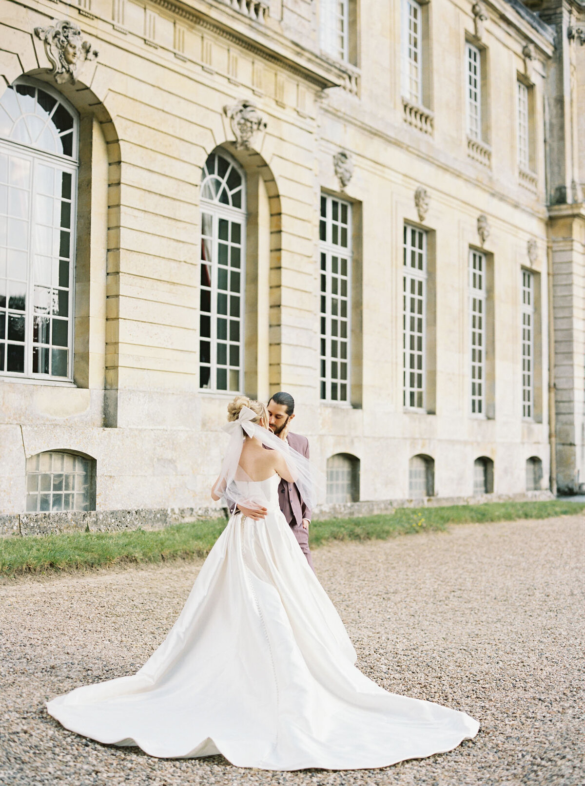 Chateau de Champlatreux Editorial-Purple Florals-Paris-France-Destination Wedding-Samin Photography-25
