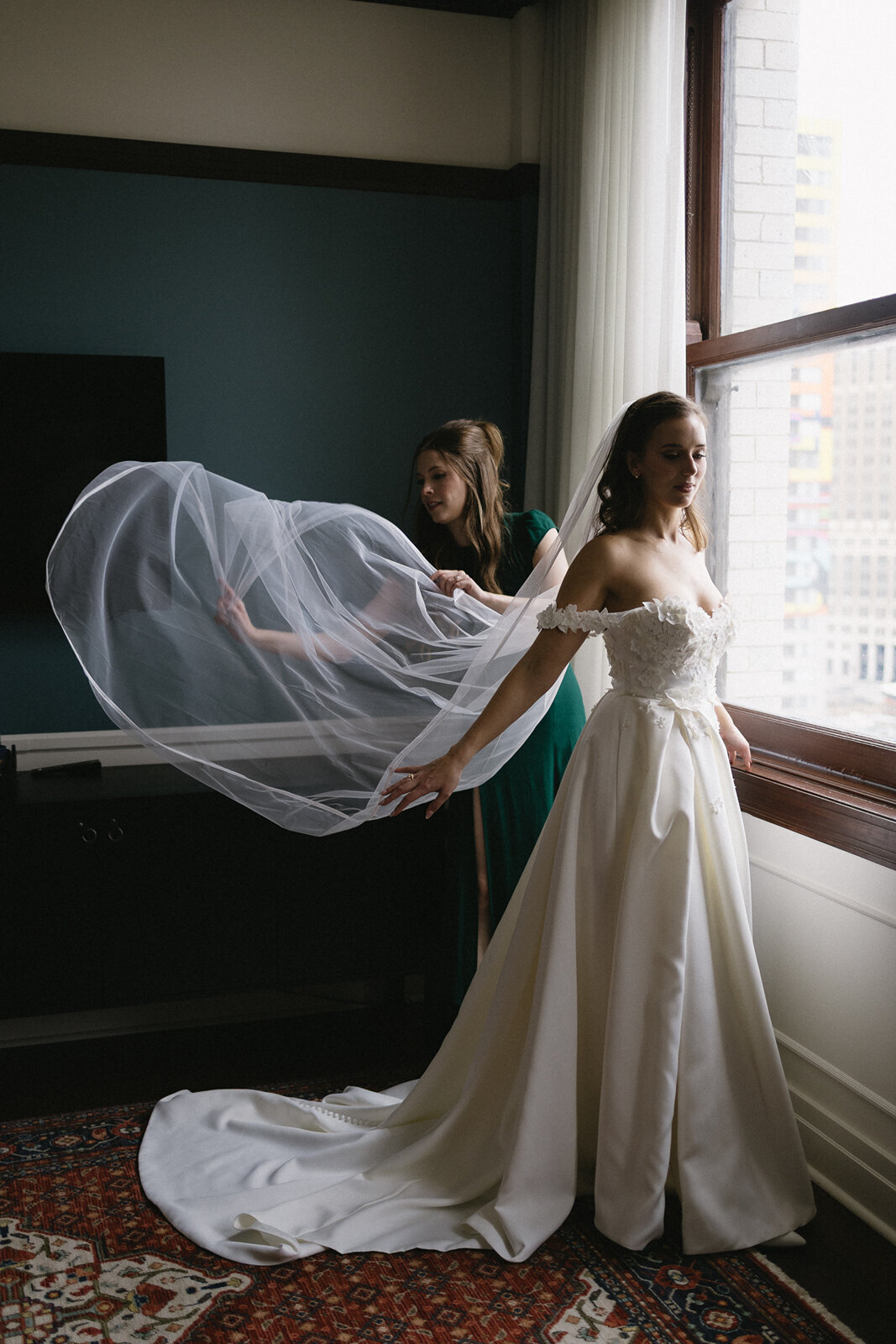 artistic-wedding-getting-ready-detroit-mi