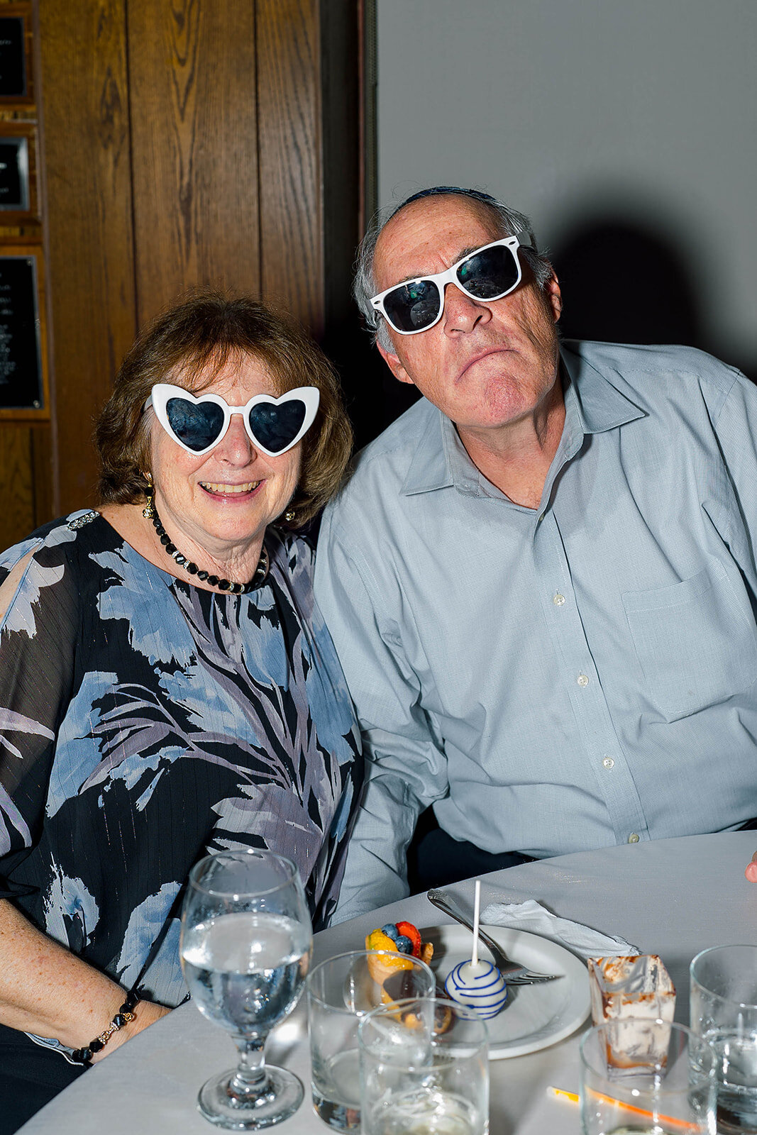 Eliana-Melmed-Photography-Chicago-LosAngeles-Jewish-WeddingPhotography-ElianaSklar-Sunglasses-00026