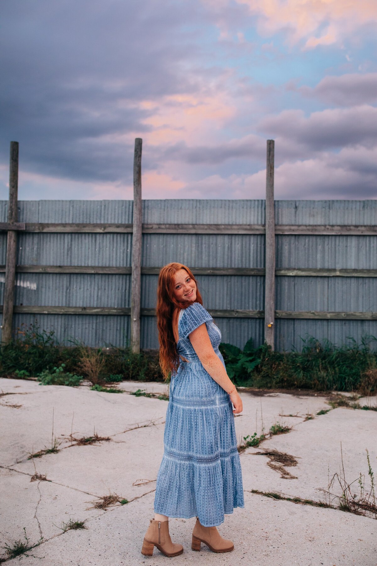 Flower-Senior-Portraits-Hartford-Wisconsin7
