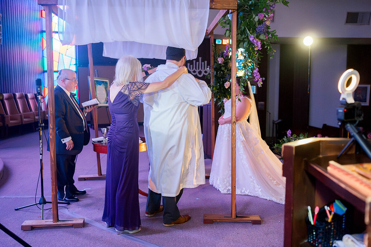 Eliana-Melmed-Photography-Chicago-LosAngeles-Jewish-WeddingPhotography-ElianaSklar-Chuppah-00111