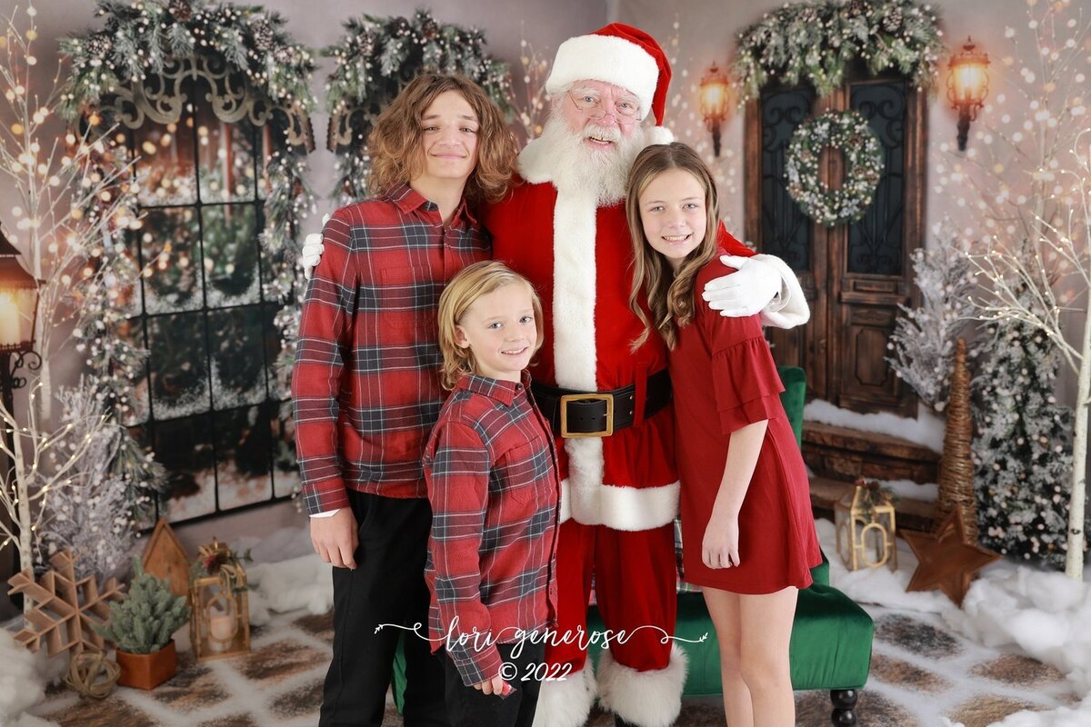 lehigh-valley-photographer-lori-generose-lg-photography-christmas-santa-pictures-king-of-prussia-pa