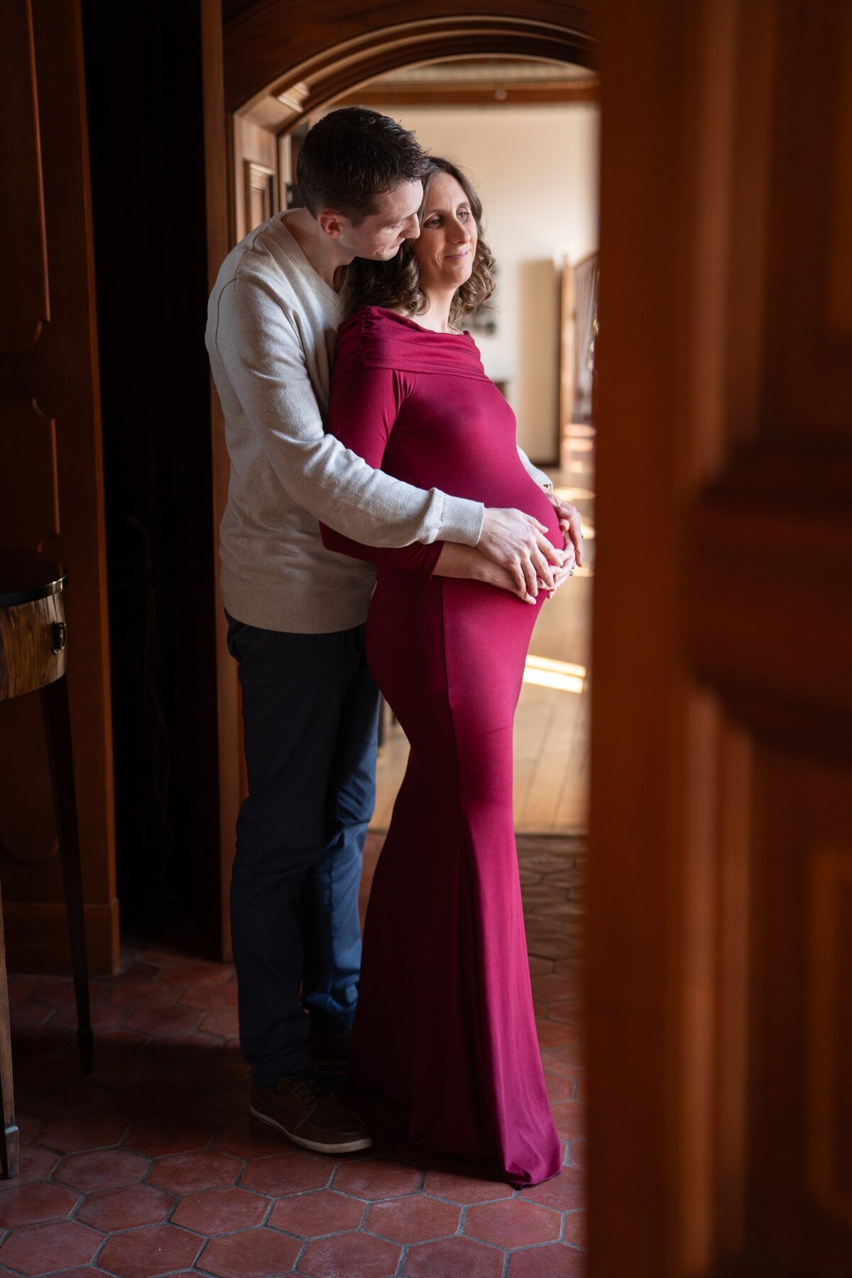 Maternity_Photography_at_Villa_Terrace_in_Milwaukee-4