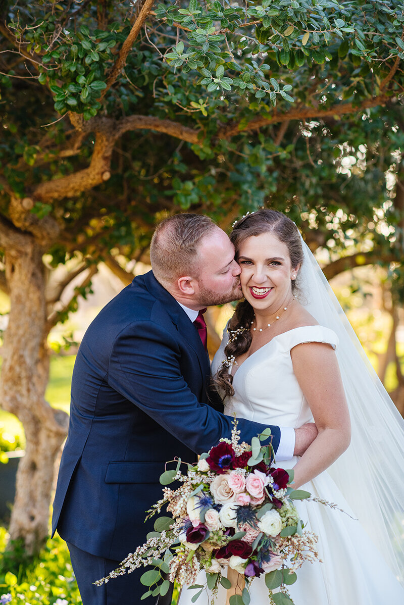 Buttes at Reflections Wedding by Tucson wedding photographer, Meredith Amadee Photography