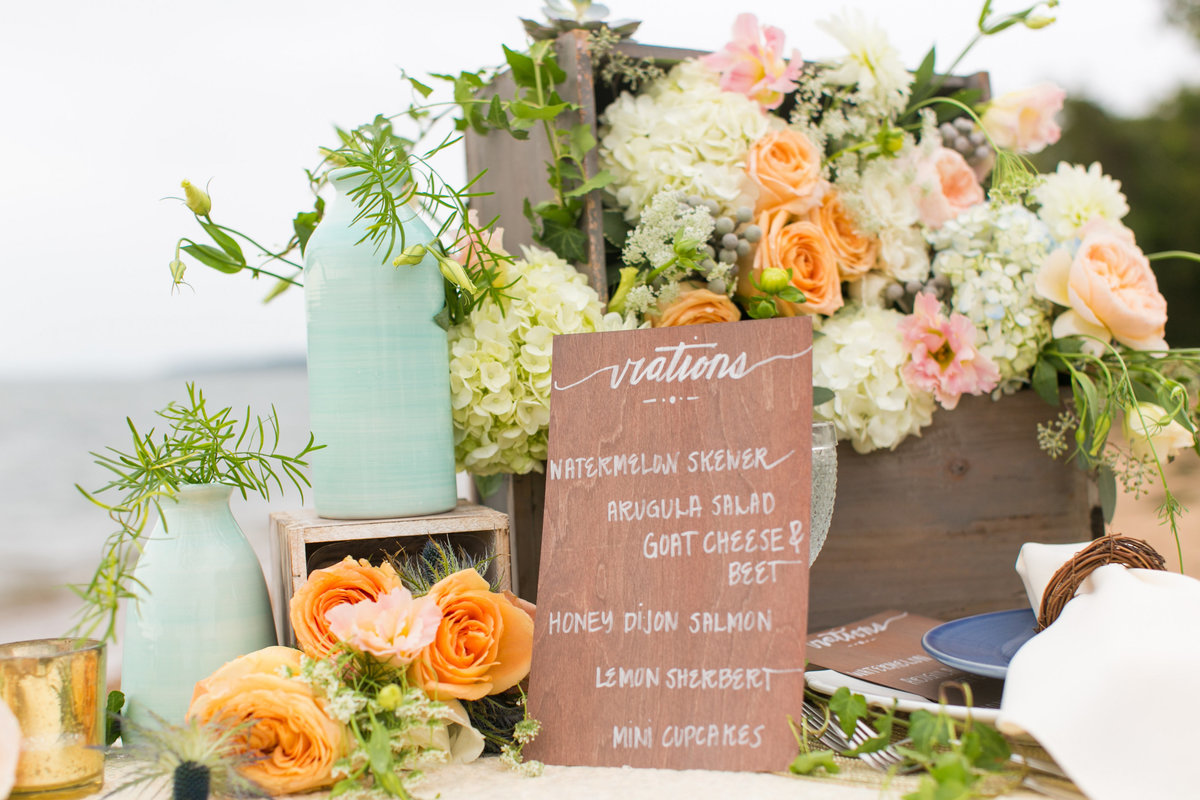 Baltimore-Wedding-Photographer-Tablescape-Blush-Floral-Design