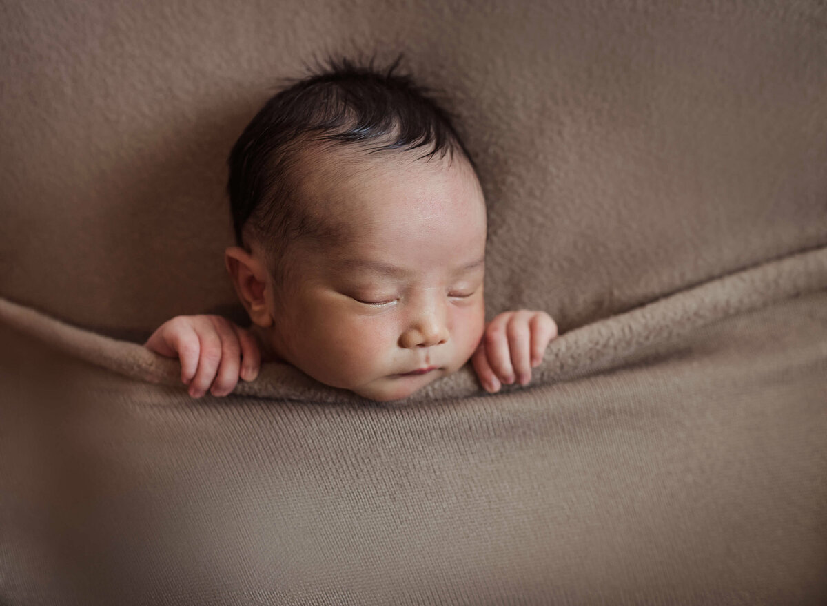 newborn-photography-in-home-las-vegas