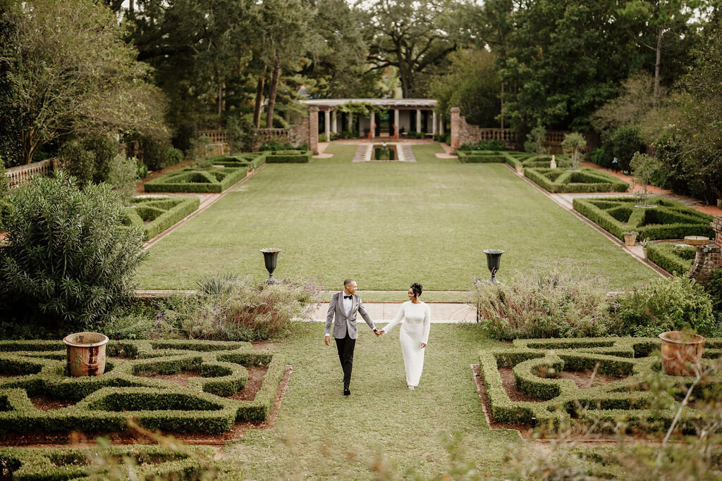 wedding-engagement-in-gardens-of-the-new-orleans