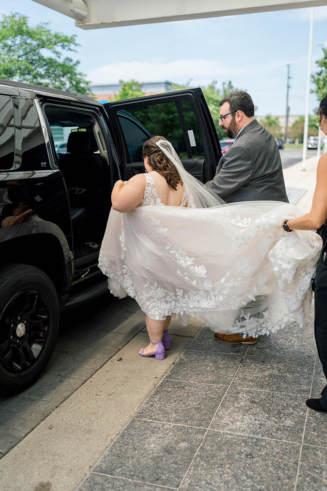 Eliana-Melmed-Photography-Chicago-LosAngeles-Jewish-WeddingPhotography-ElianaSklar-FirstLook-00192