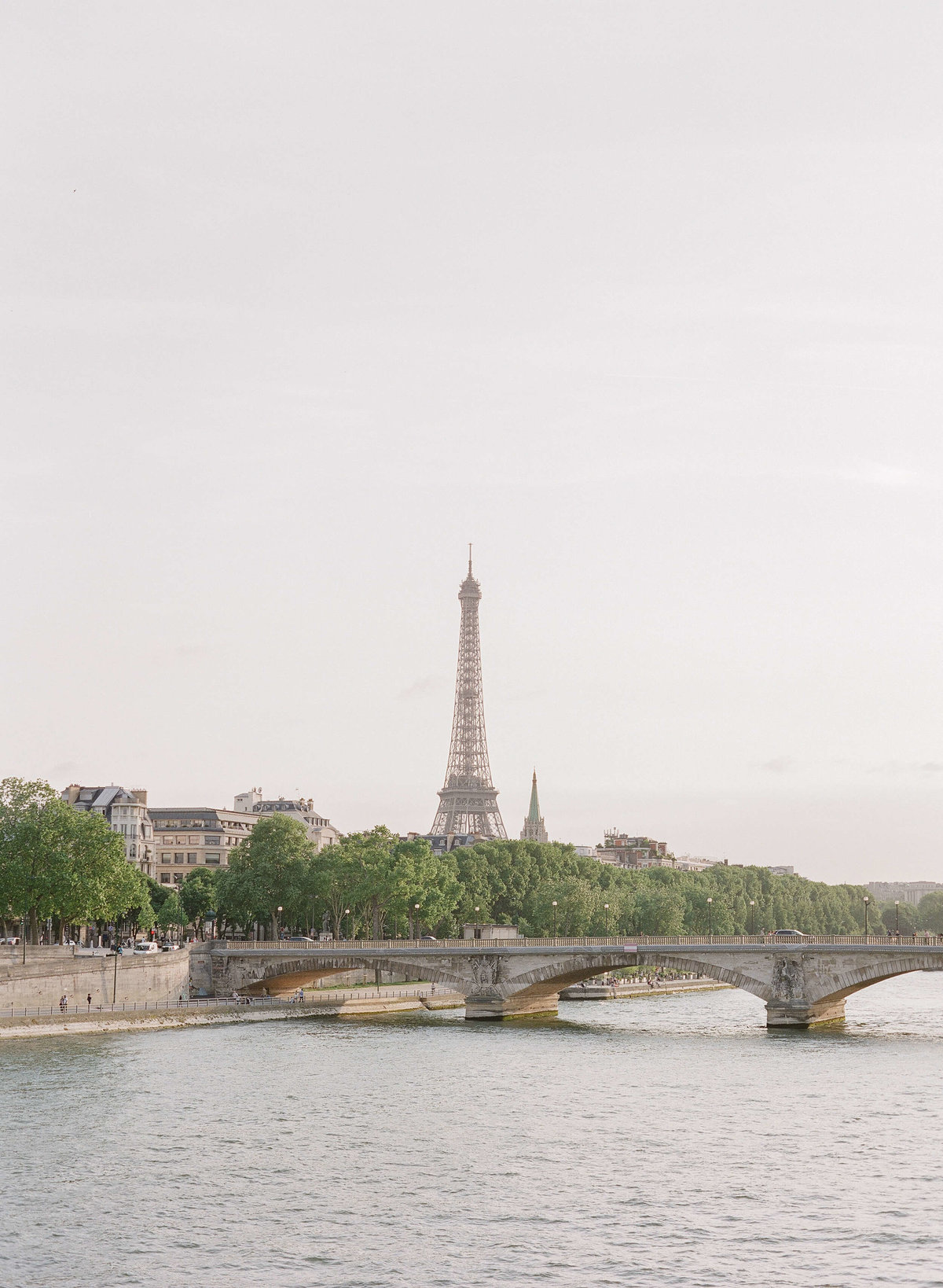 27-KTMerry-EiffelTower-Paris-editorial