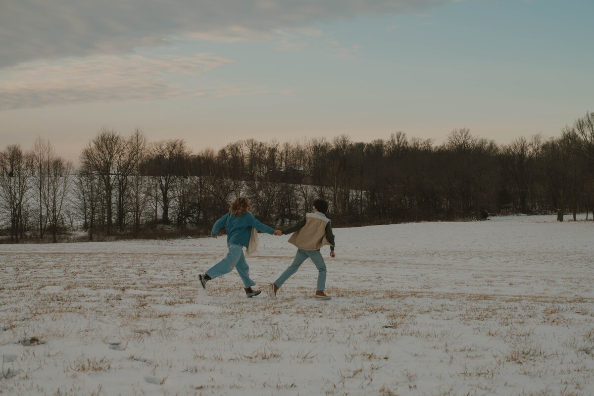 Lilly&Drew_snow_final_trulygracephotography_FEB_2025-12