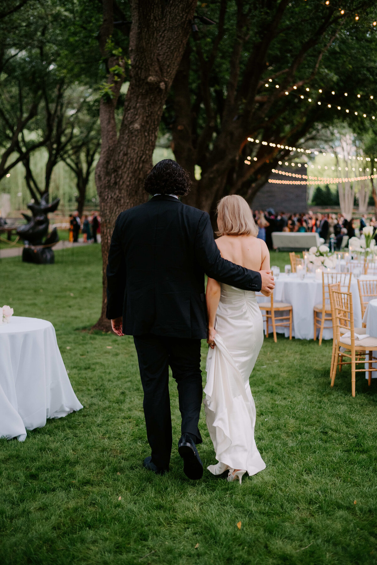 Nasher Sculpture Center Wedding - Ruchlin Wedding - COCKTAIL HOUR - Kyrsten Ashlay Photography-33-Edit