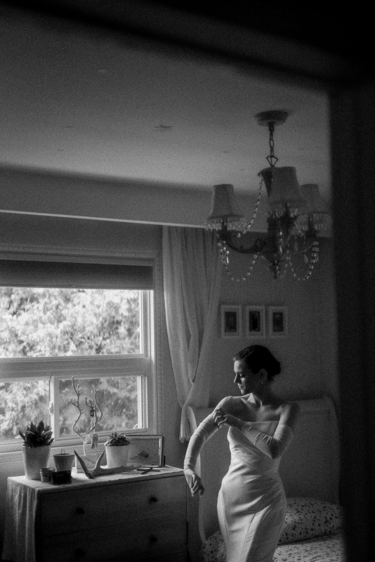 061-Cinematic-Editorial-Wedding-Toronto-Doctors-House-Lisa-Vigliotta-Photography