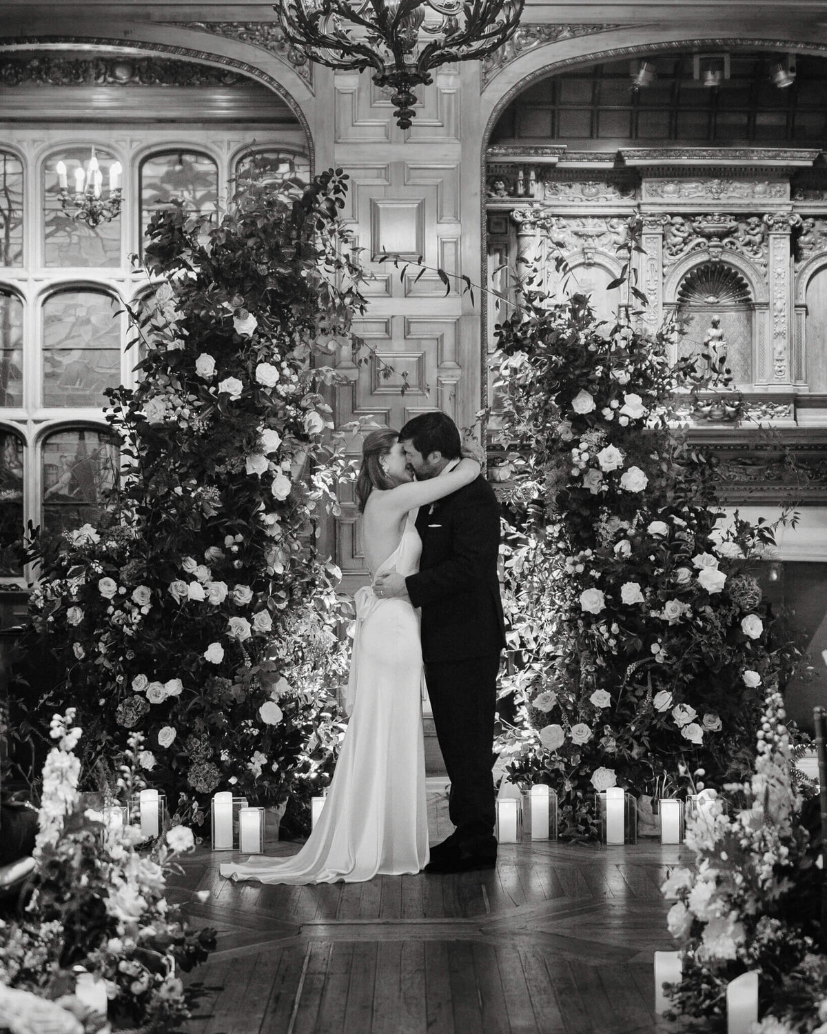 Pesh-Flowers-London-Wedding-Florist-Two-Temple-Place-November21