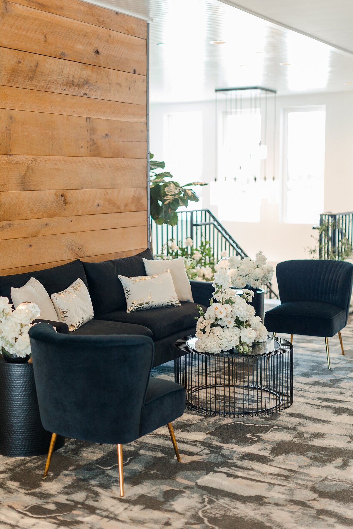 Chic Modern All White Wedding The Beaufort Hotel Brittanie Raquel Events_0021