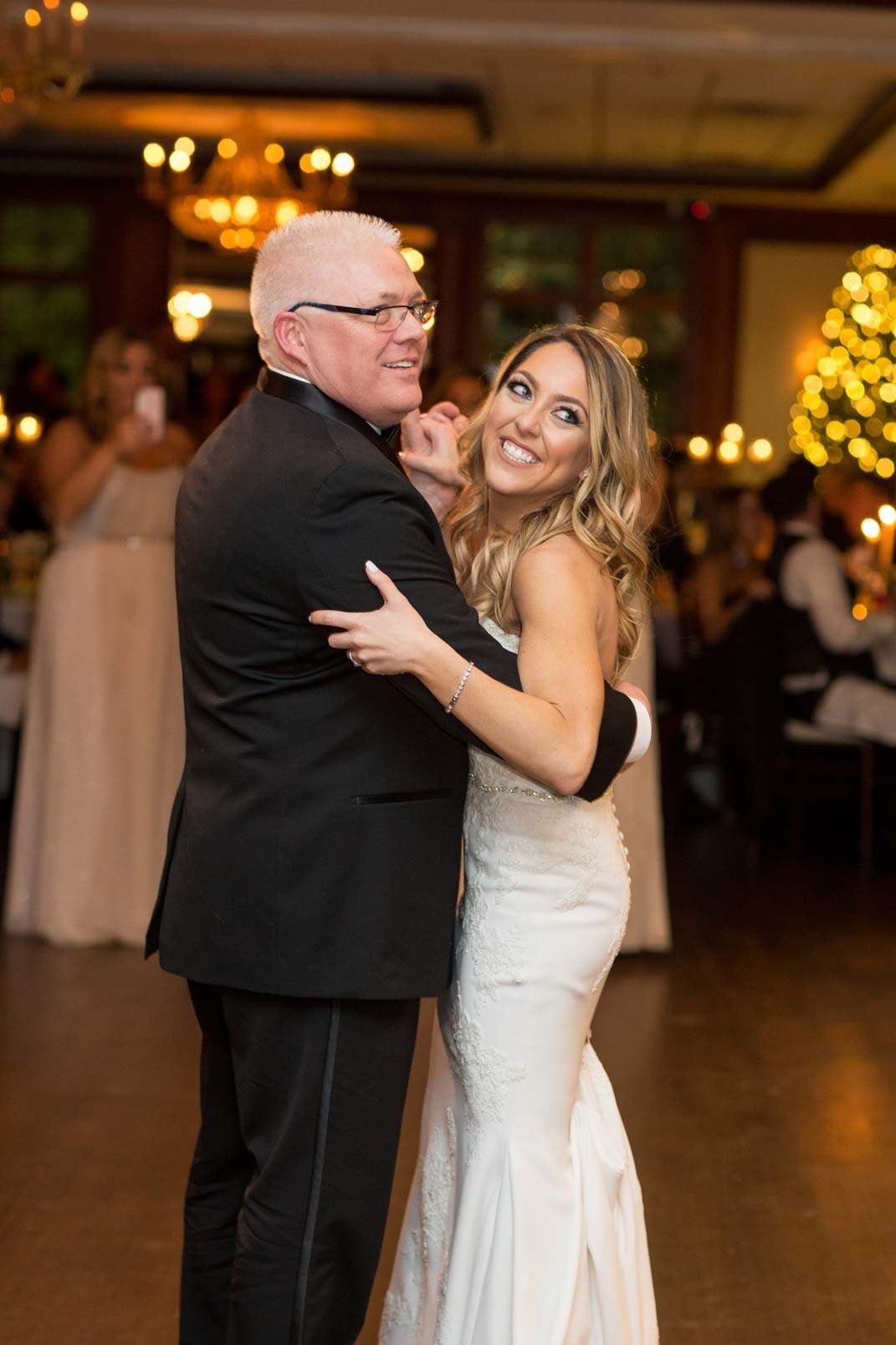 Bride dancing with her dad at The Mansion at Oyster Bay