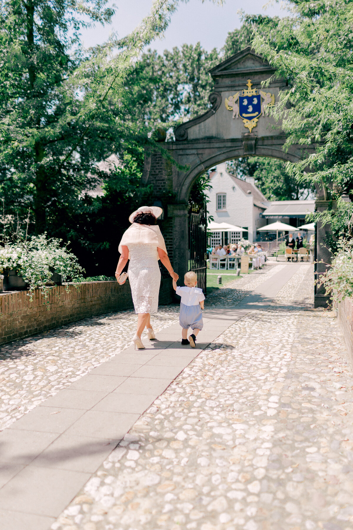Ymke & Robbin - Laura de Roeck Photography 00129 Kasteel Groot Buggenum Luxe Bruiloft 