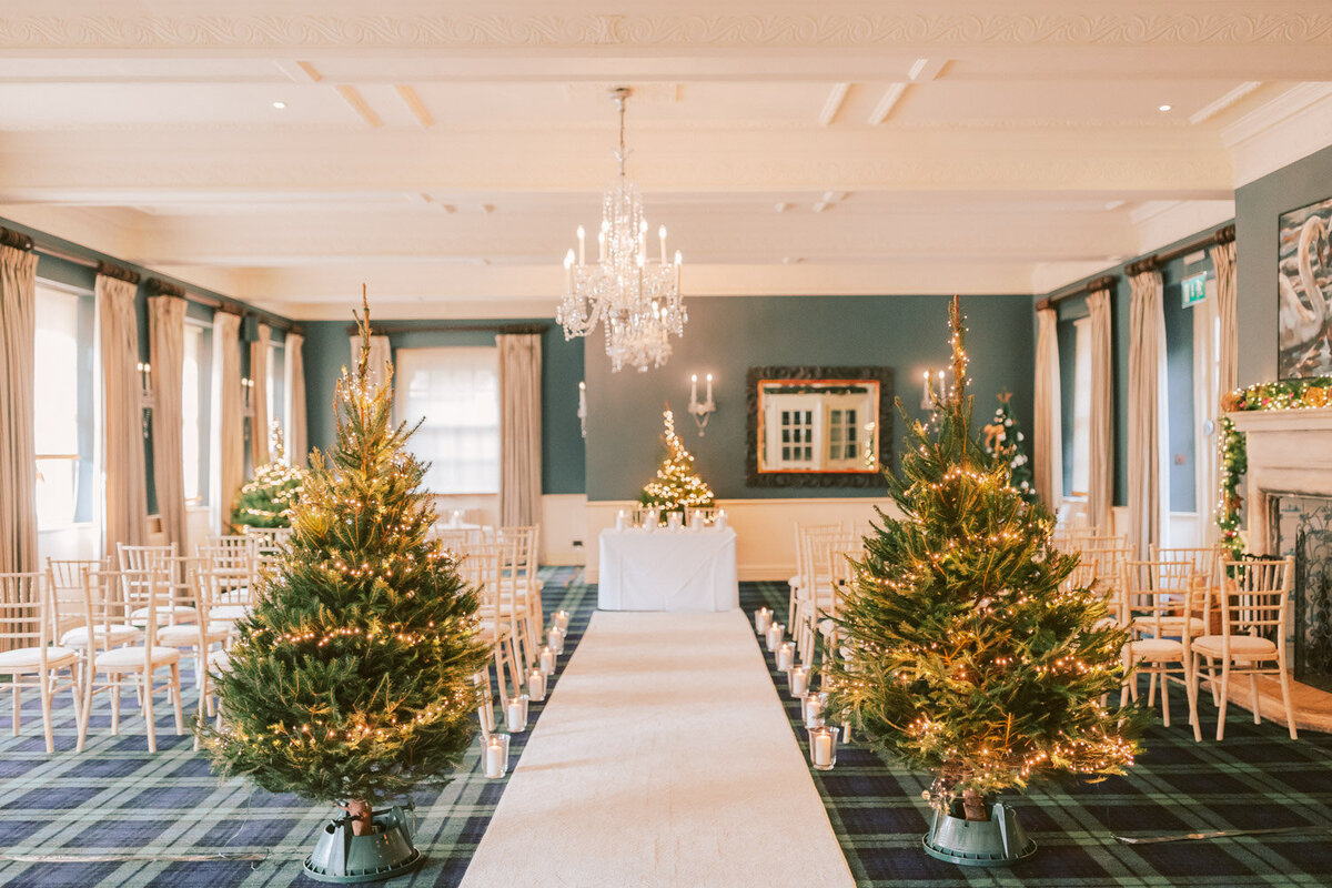 The Swan Hotel Cotswolds Wedding - Dita Bowen Photography-15