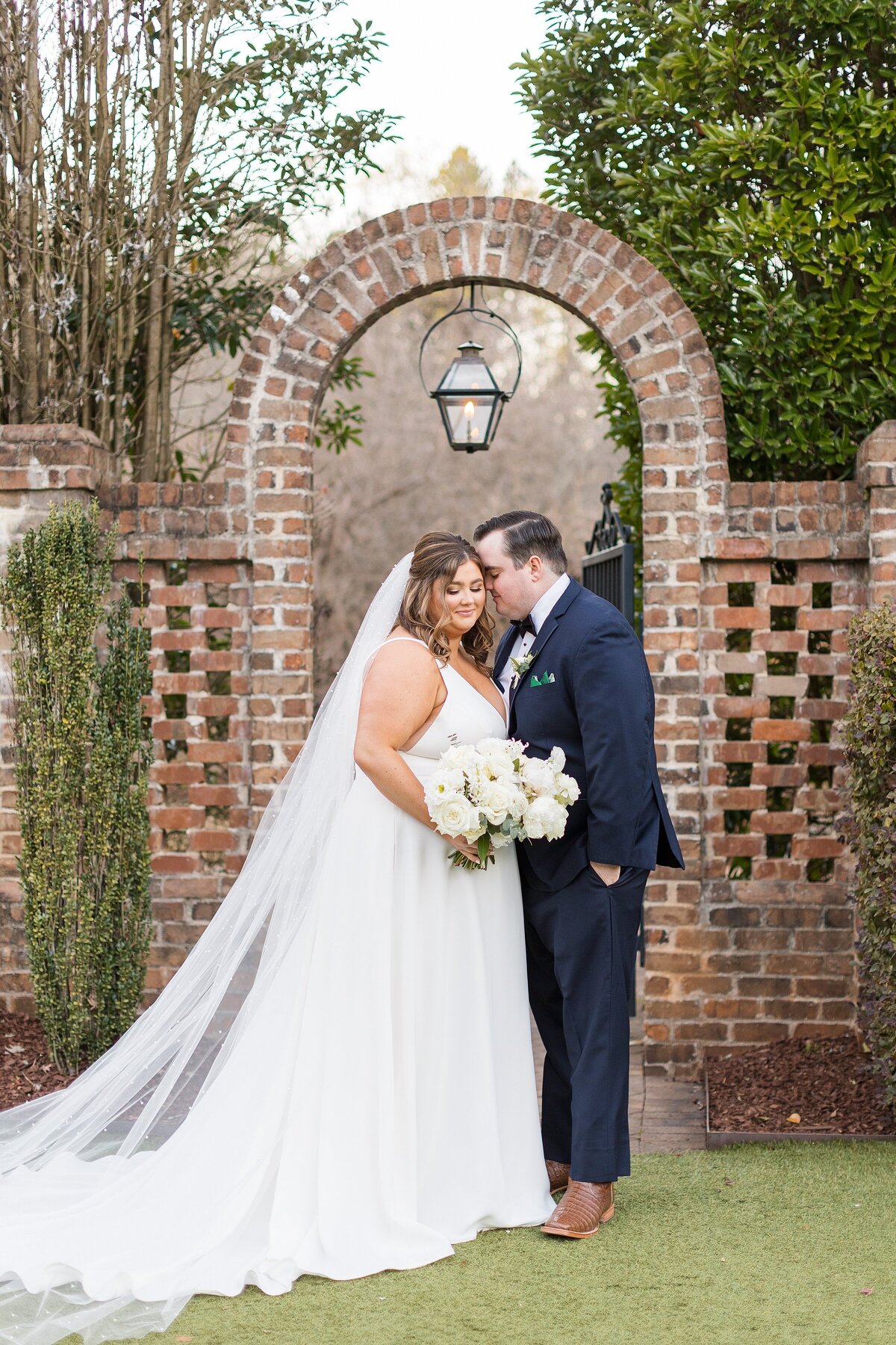 Raleigh-NC-Wedding-Photographer-The-Sutherland-Venue-Sarah-Hinckley-Photography-_0018