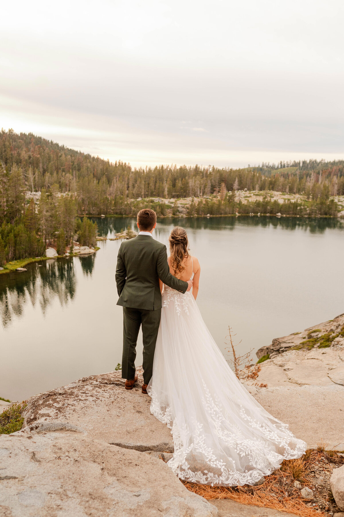Lake tahoe elopement photographer, Lake Tahoe wedding photographer, wedding photography in Lake Tahoe, Elopement photographer Lake Tahoe