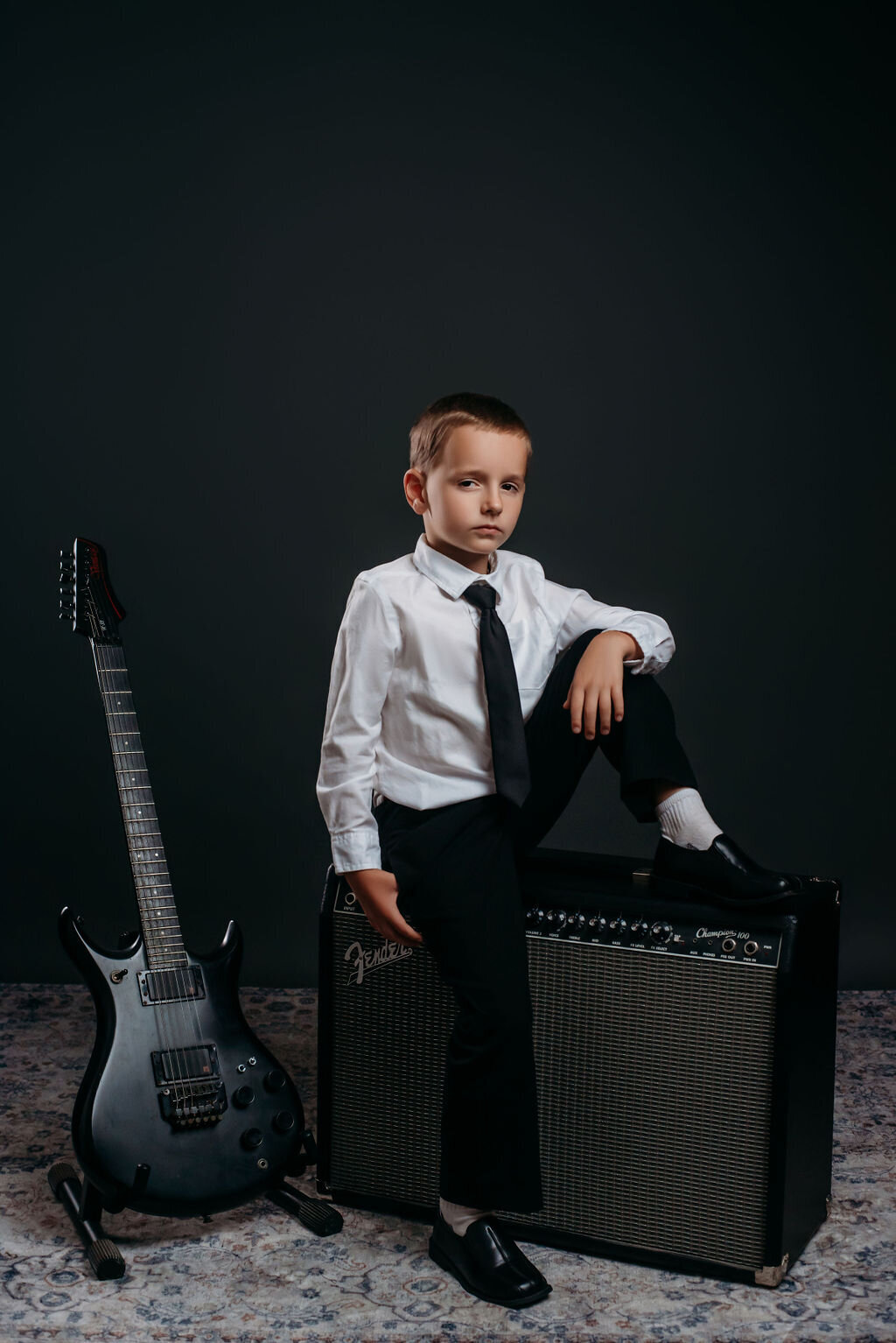 Alyssa-Daken-Photography-Bemidji-Minnesota-senior-photographer-fine-art-editorial--alternative-seamless-children-school-studio-portrait-photo