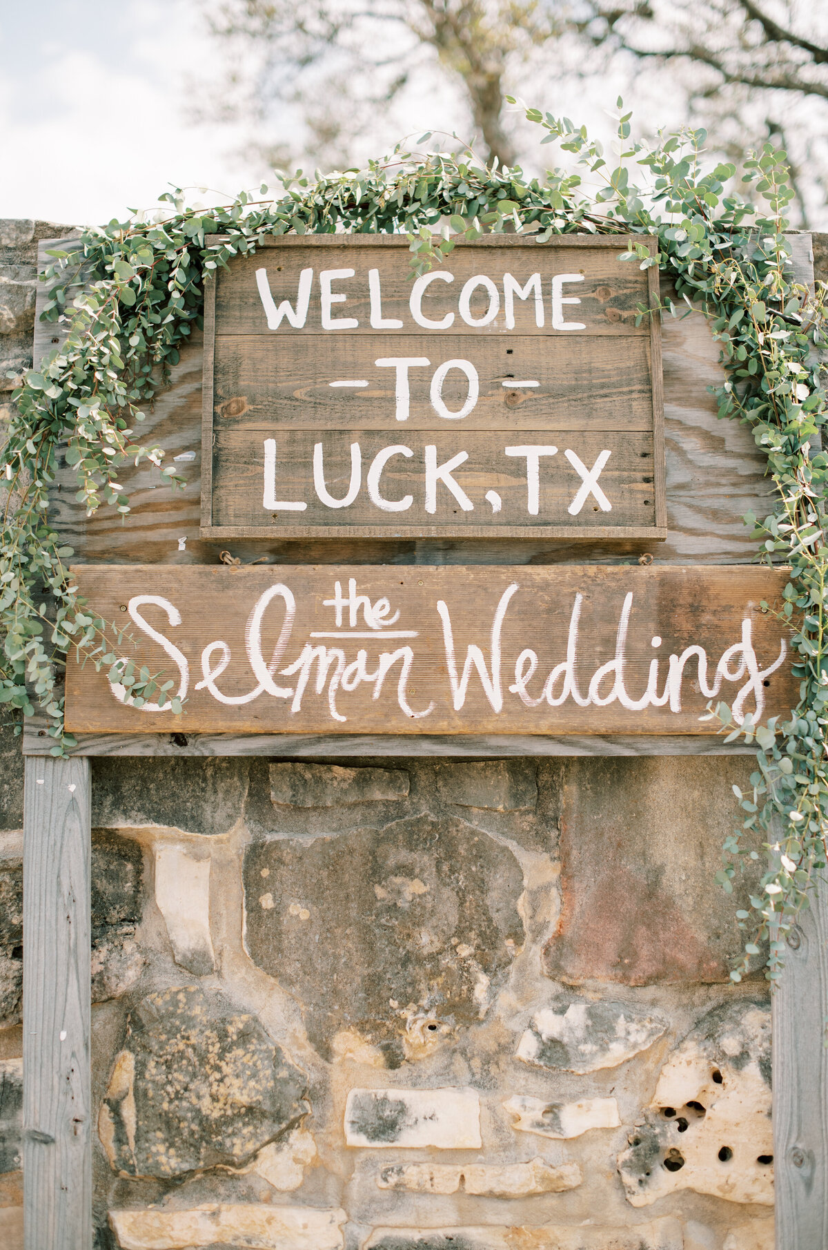 luck ranch-luck-ranch-spicewood-texas-willie-nelson-wedding-tonya-volk-photography-43