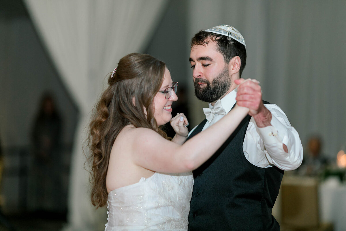 Eliana-Melmed-Photography-Chicago-LosAngeles-Jewish-WeddingPhotography-DInnerSpeeches-00099