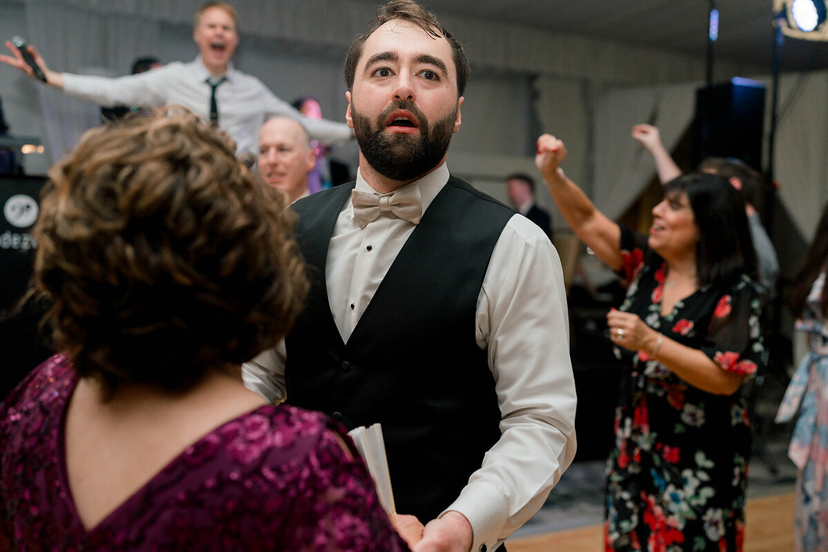 Eliana-Melmed-Photography-Chicago-LosAngeles-Jewish-WeddingPhotography-Dancefloor-00058