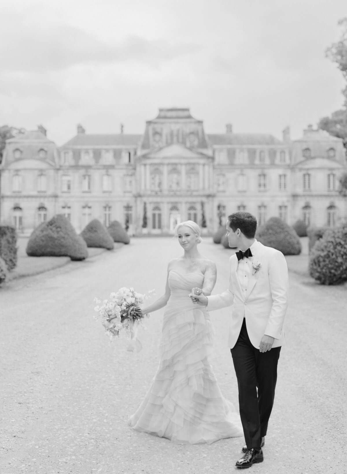 Molly-Carr-Photography-Paris-Wedding-Photographer-Luxury-Destination-Wedding-Photographer-114