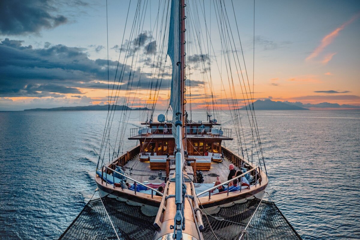 Experience the unmatched elegance of this prestigious yacht, as it takes you on a journey through the idyllic Indonesian archipelago.
