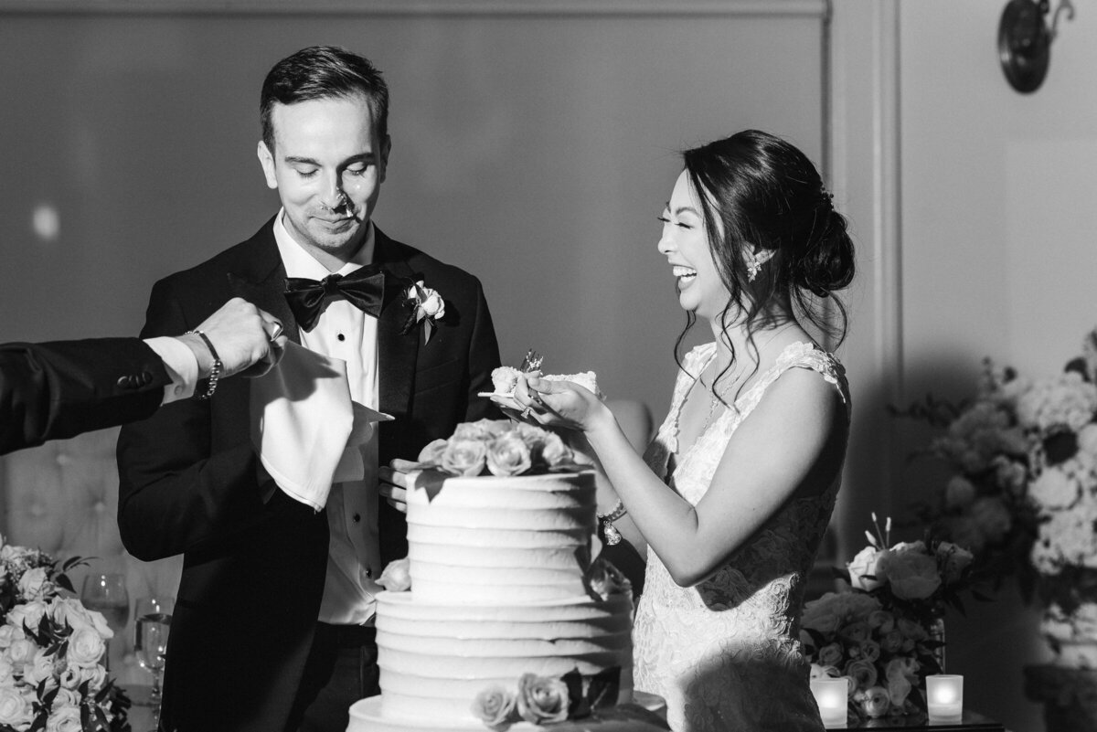 funny-cake-cut-moment-on-wedding-day