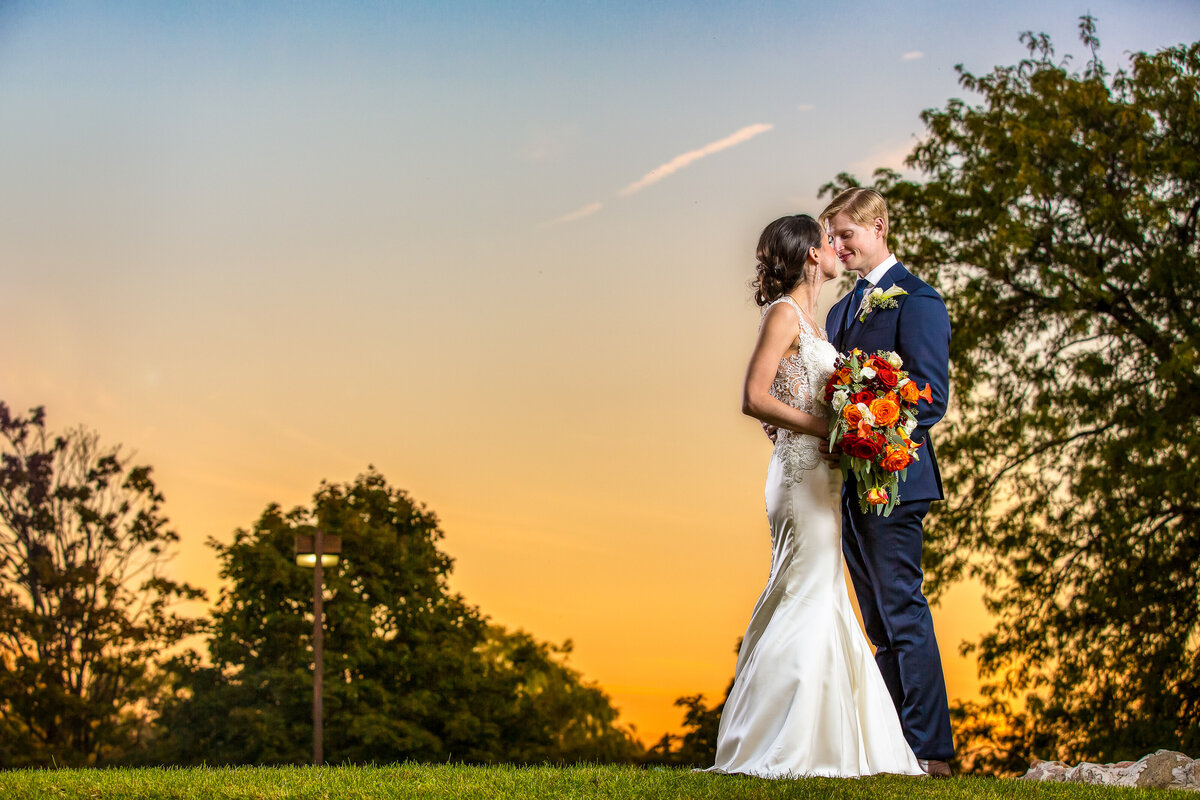 outdoor-wedding-photo-sunset