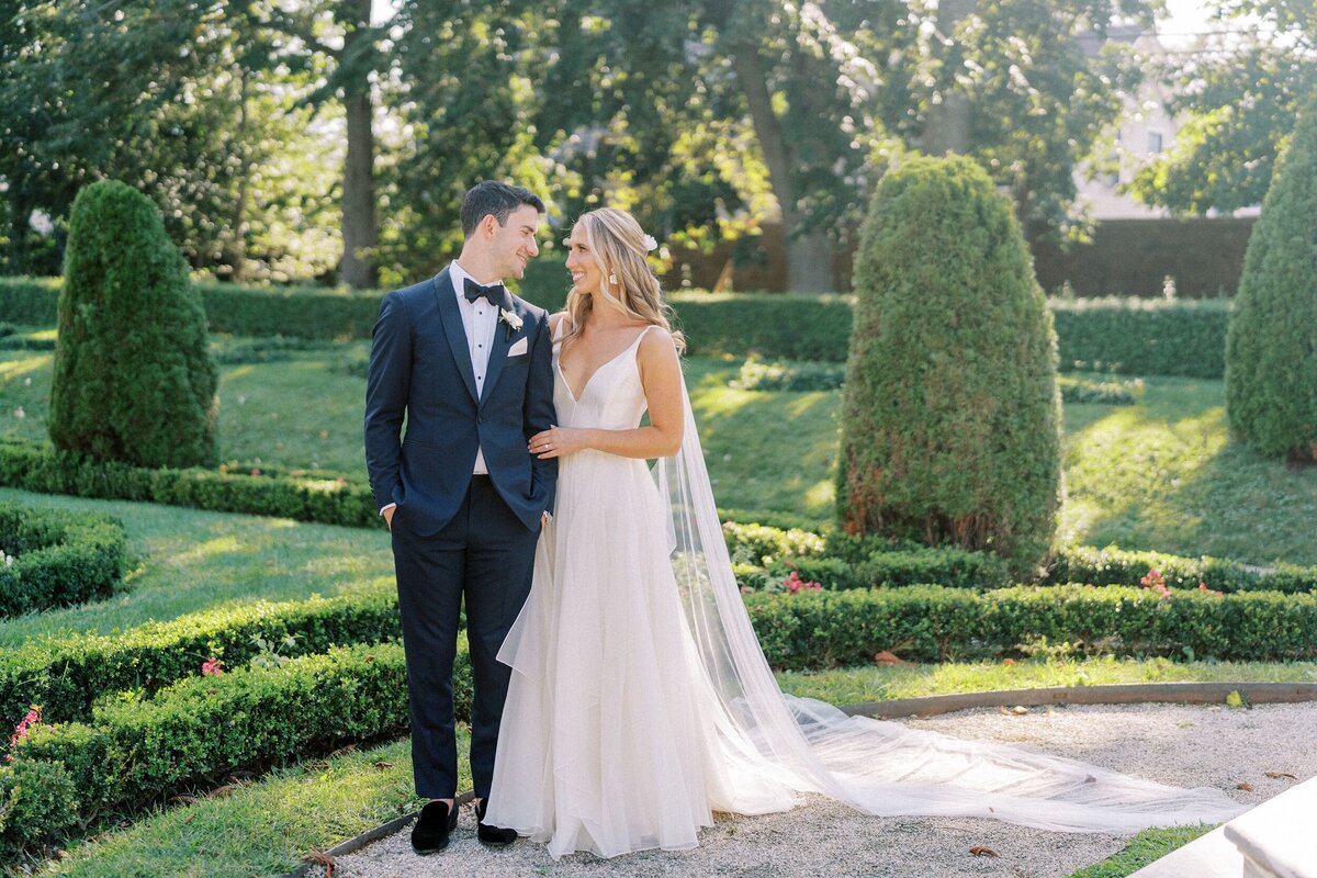 Lindsay-Matt-Newport-Rhode-Island-Wedding-27