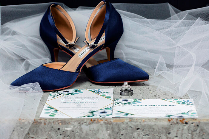 blue-shoes-viel-rings-invitations
