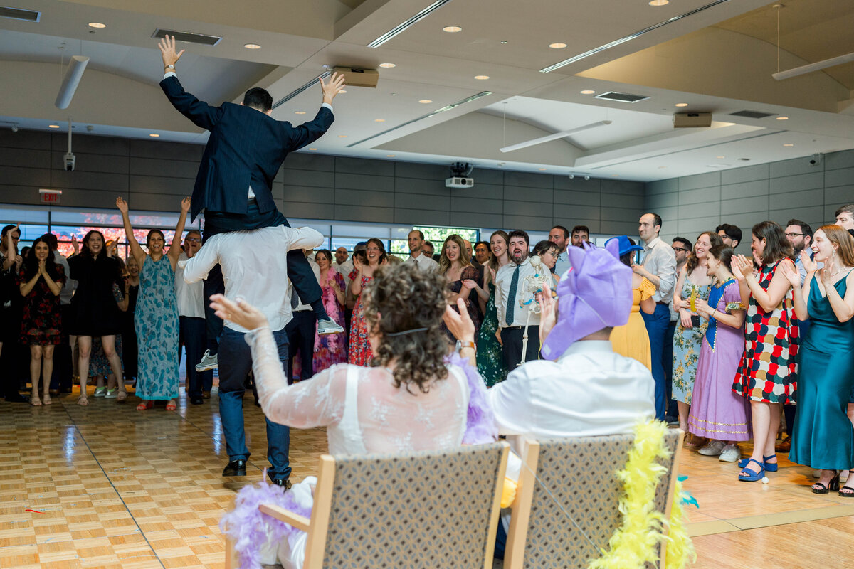 Eliana-Melmed-Photography-Chicago-LosAngeles-Jewish-WeddingPhotography-ShulaNoah-Shtick-00293