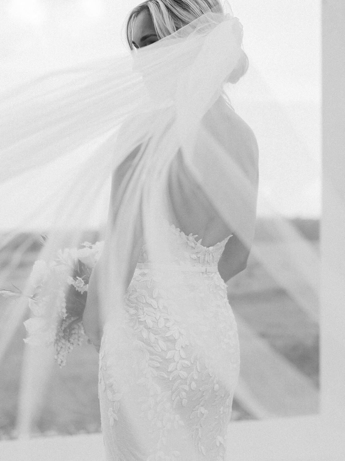 219-Texas-Film-Wedding-Photographer-RuétPhoto-Prospect-House-Bridals-grace-featherandtwine-111