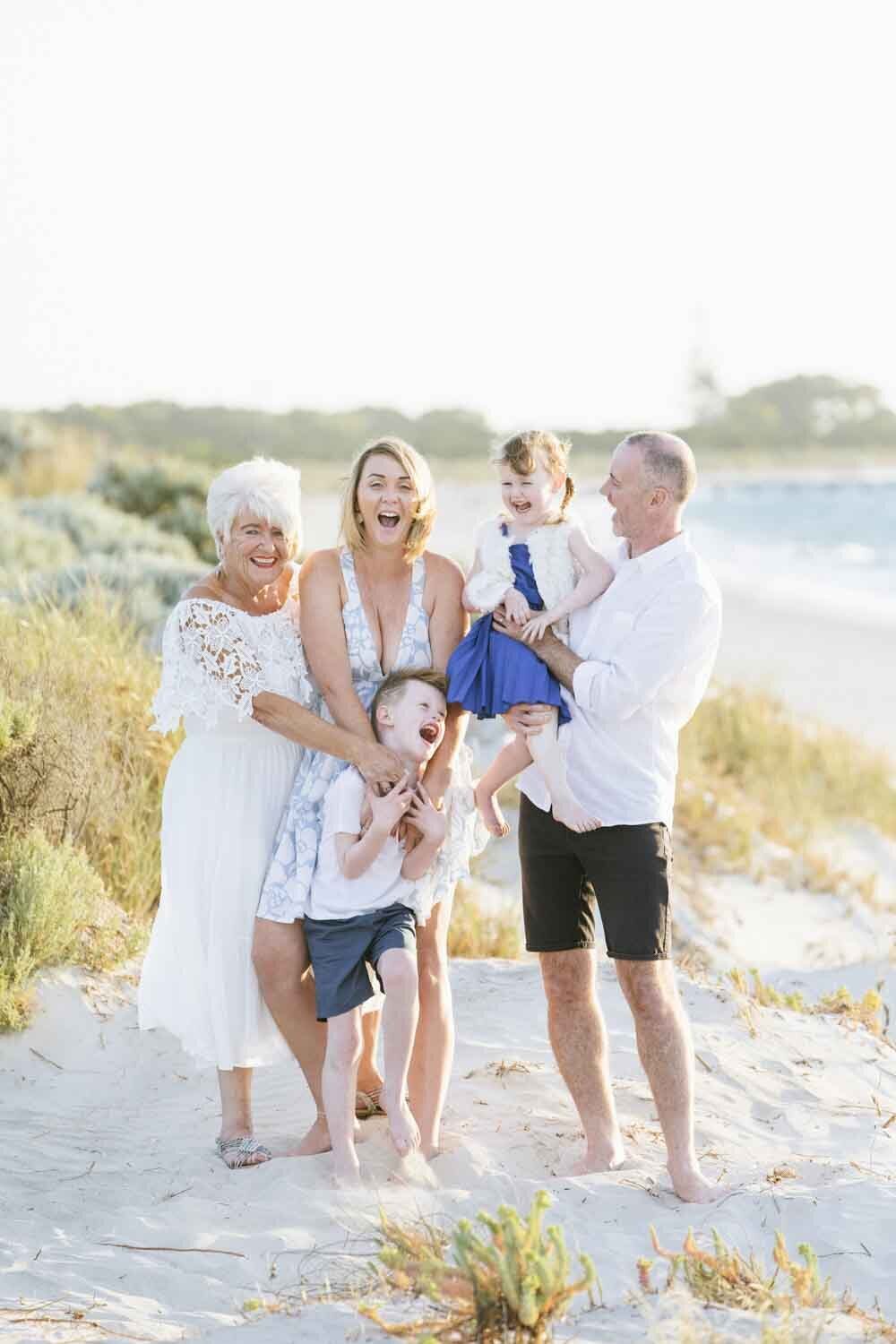 perth-extended-family-photography-beach-1 perth-extended-family-photography-beach-1