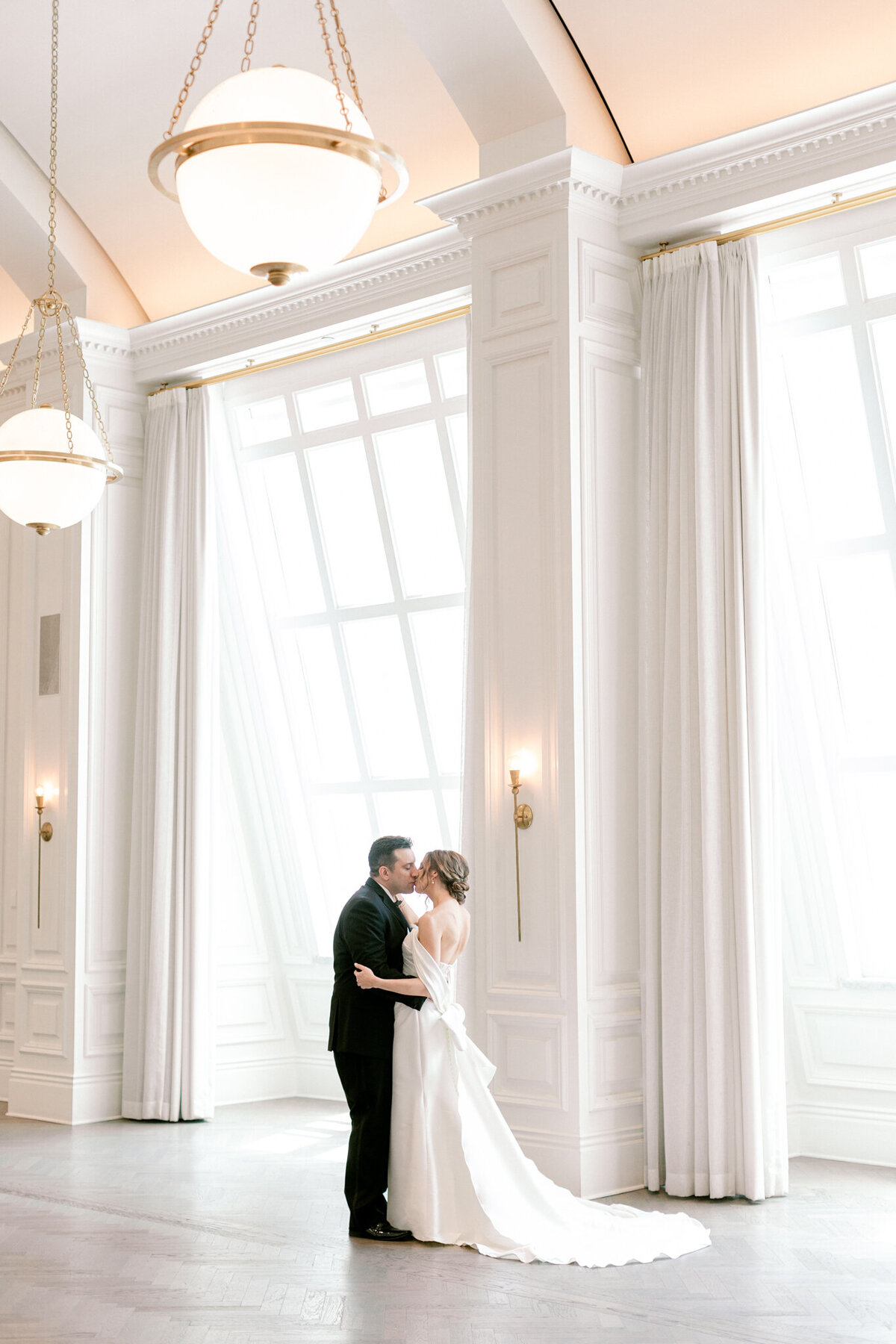 Virginia & Michael's Wedding at the Adolphus Hotel | Dallas Wedding Photographer | Sami Kathryn Photography-4