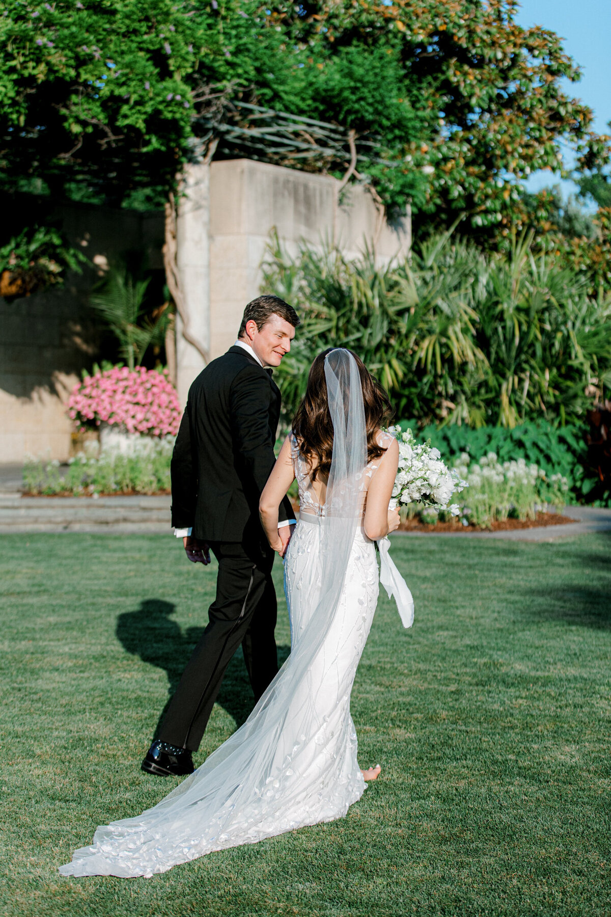 Gena & Matt's Wedding at the Dallas Arboretum | Dallas Wedding Photographer | Sami Kathryn Photography-162