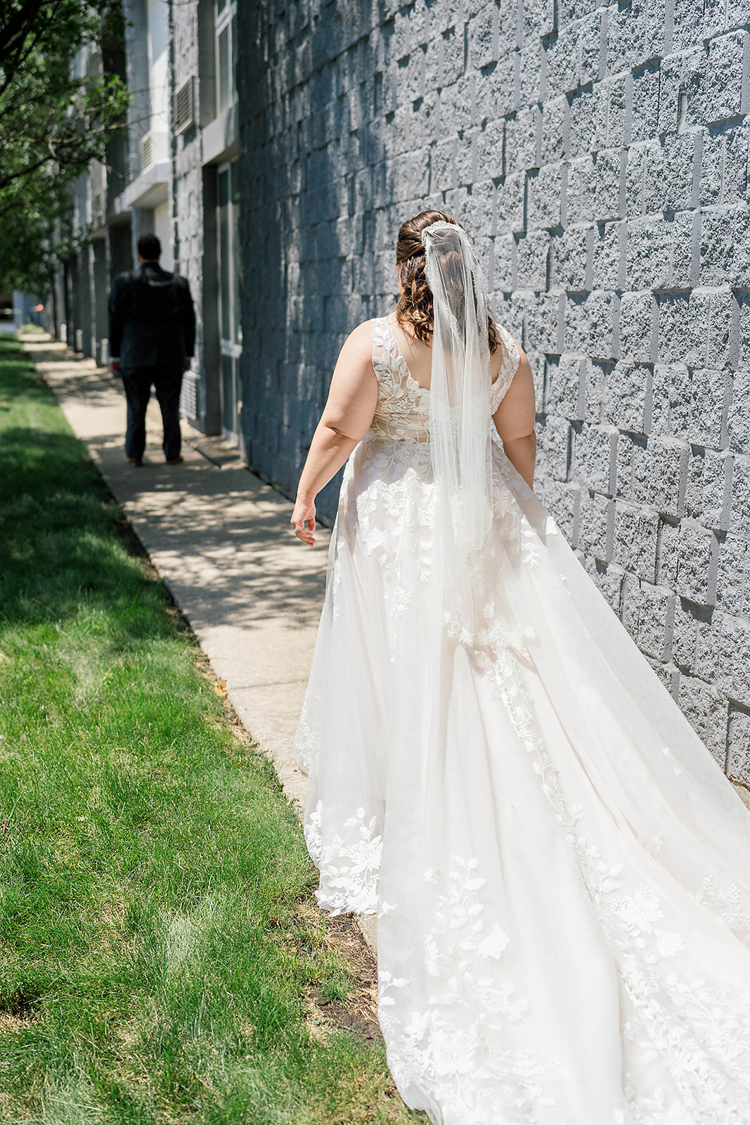 Eliana-Melmed-Photography-Chicago-LosAngeles-Jewish-WeddingPhotography-ElianaSklar-FirstLook-00071