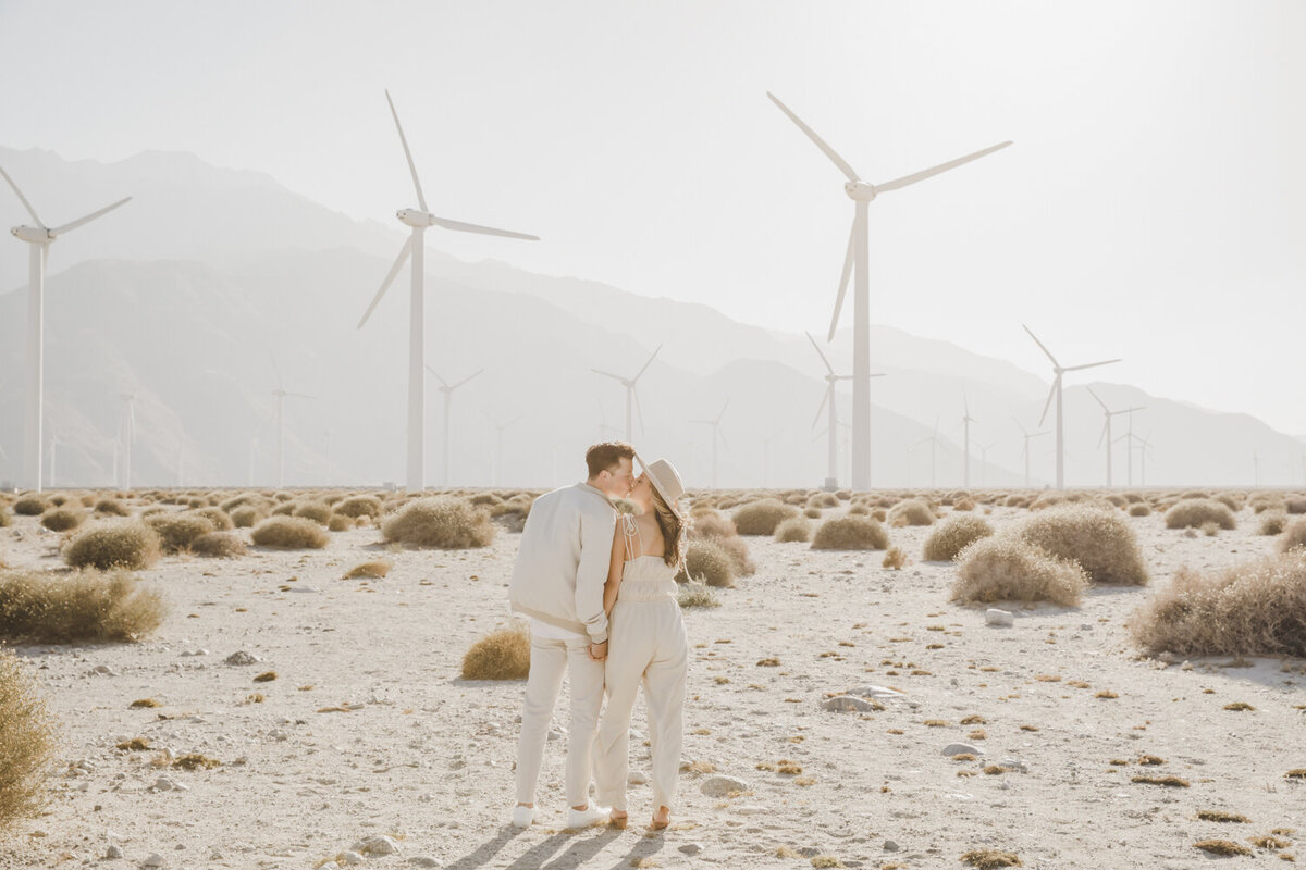 PERRUCCIPHOTO_PALM_SPRINGS_WINDMILLS_ENGAGEMENT_17