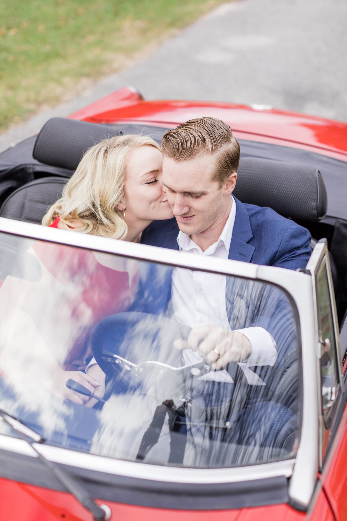 Vintage-Car-Engagement-Photos-DC-Maryland-Silver-Orchard-Creative_0023