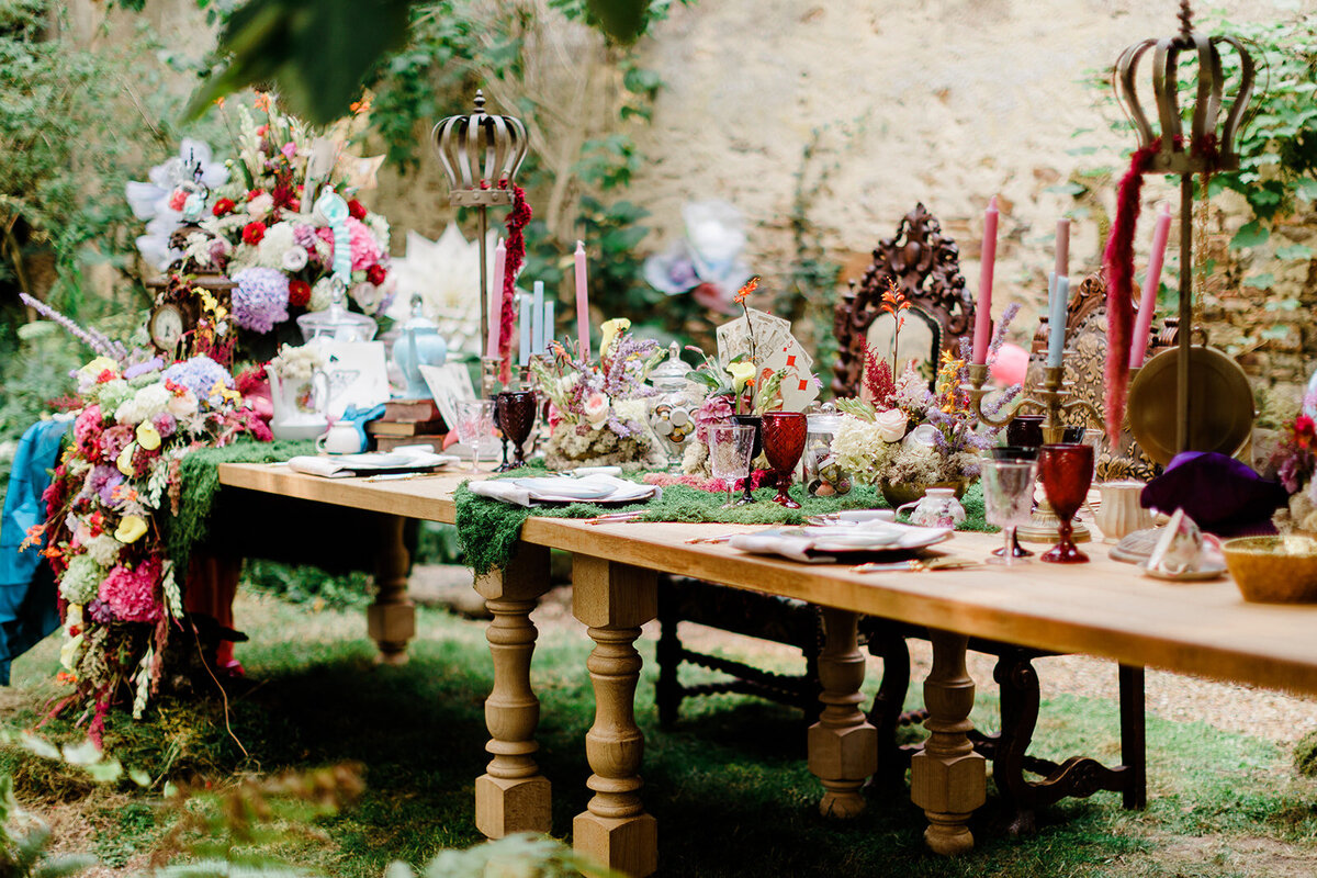 chateau-secret-garden-table-setting-elopement